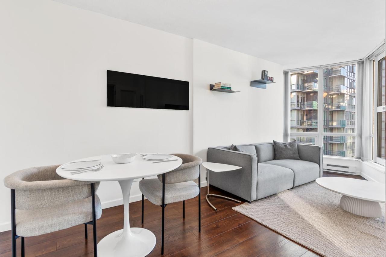 Downtown Luxury 1Br Coal Harbour Apartment Vancouver Exterior photo